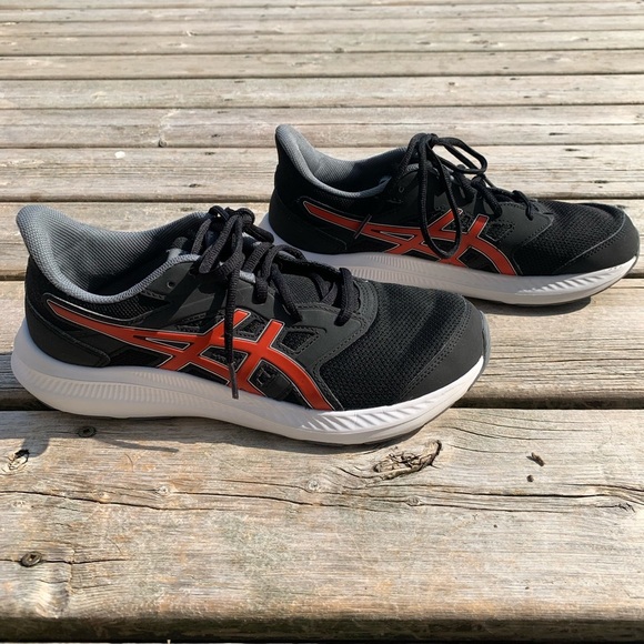 ASICS Jolt 4 Running Shoes - Women's Size 7 - Black/Red - Picture 5 of 10